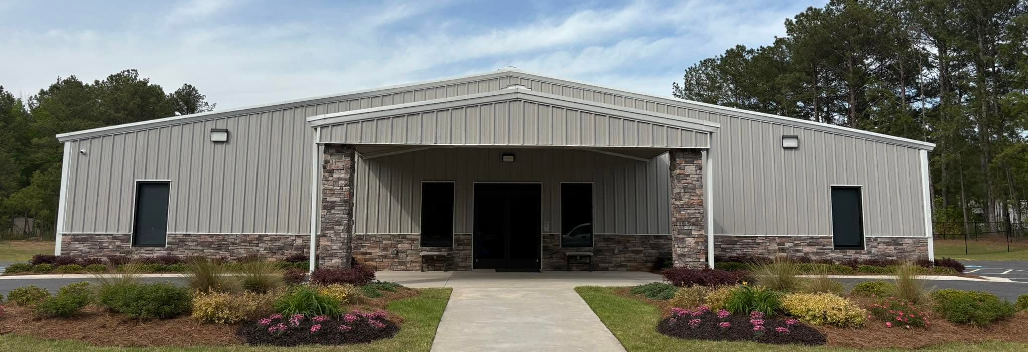 The CrossOver Ministries building at 1376 Bucksnort Rd.